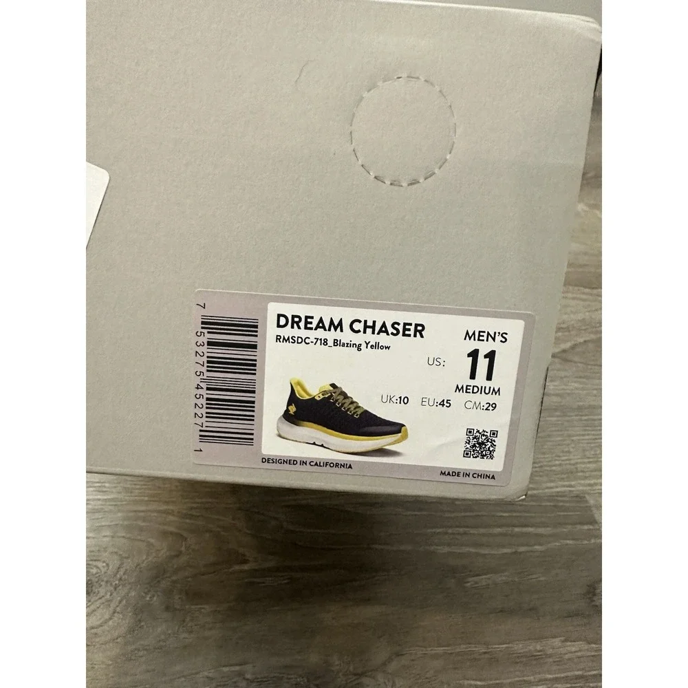 Rabbit Running Dream Chaser Sz 11 NIB